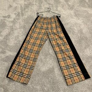 Like New Burberry Track Pants - Sz 6 - 27.5” Inseam
